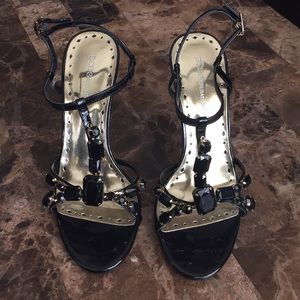 ‼️2/20‼️ BCBG heels